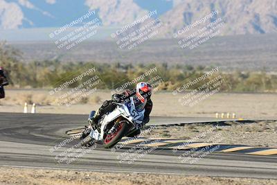 media/Dec-07-2025-CVMA (Sun) [[3e7d2de5dc]]/Race 17-Amateur Formula Middleweight/